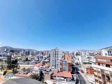 SUITE EN VENTA - SECTOR LA PRADERA - 9 OCTUBRE - PARQUE LA CAROLINA - CENTROS COMERCIALES