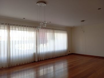 Lindo Dpto. Flat Primer Piso 254 m² - Chacarilla, Surco