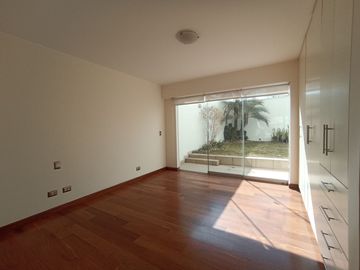 Lindo Dpto. Flat Primer Piso 254 m² - Chacarilla, Surco