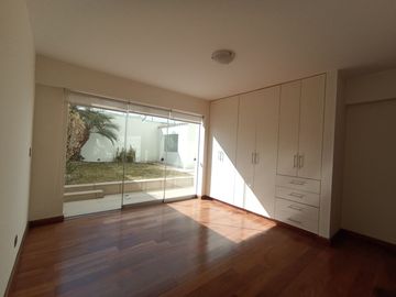 Lindo Dpto. Flat Primer Piso 254 m² - Chacarilla, Surco