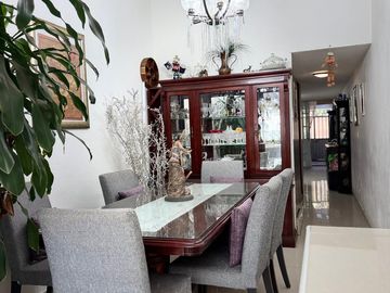 SE VENDE CASA REMODELADA  INFONAVIT IZTACALCO