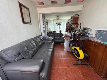 SE VENDE CASA REMODELADA  INFONAVIT IZTACALCO