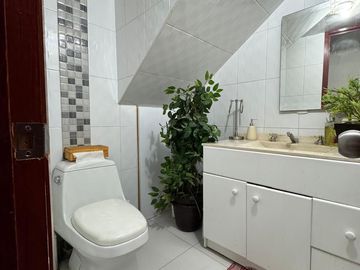 SE VENDE CASA REMODELADA  INFONAVIT IZTACALCO