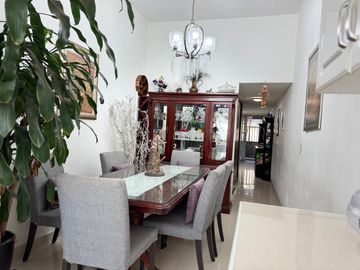 SE VENDE CASA REMODELADA  INFONAVIT IZTACALCO