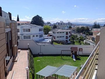 Casa en Venta por Solca - Santa Lucia