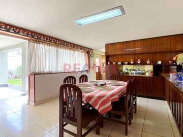 Gran Oportunidad Para Inversionistas, Venta De Casa En Surco!!!!!