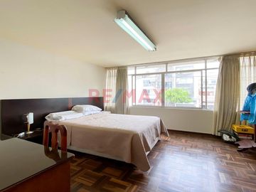 Gran Oportunidad Para Inversionistas, Venta De Casa En Surco!!!!!