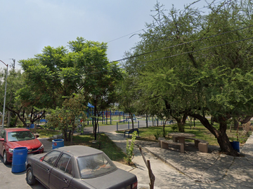 LC CASA EN VENTA EN SANTA CATARINA NUEVO LEON,RES.CUAHUTEMOC, PUERTO AYACUCHO /RECUPERACION HIPOTECARIA
