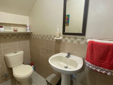 SE VENDE HERMOSA CASA DE 2 PLANTAS, URBANIZACION VILLA CLUB ETAPA LUNA