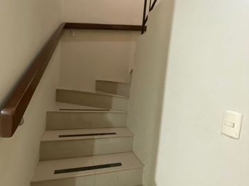 SE VENDE HERMOSA CASA DE 2 PLANTAS, URBANIZACION VILLA CLUB ETAPA LUNA