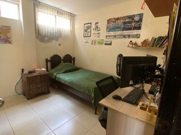 SE VENDE HERMOSA CASA DE 2 PLANTAS, URBANIZACION VILLA CLUB ETAPA LUNA