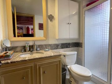 En venta, departamento en Interlomas