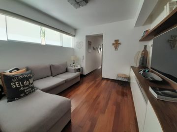 Vendo Hermoso Departamento 220 M2 Piso 1 en Surco