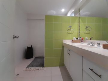 Vendo Hermoso Departamento 220 M2 Piso 1 en Surco