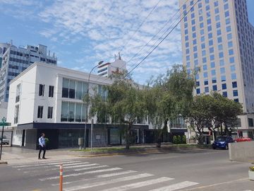 ALQUILO OFICINA 3er PISO ZONA FINANCIERA SAN ISIDRO