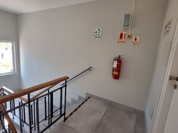 ALQUILO OFICINA 3er PISO ZONA FINANCIERA SAN ISIDRO