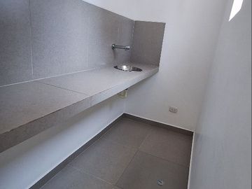 ALQUILO OFICINA 3er PISO ZONA FINANCIERA SAN ISIDRO