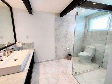 Casa En Venta En Fraccionamiento Y Club De Golf Los Encinos