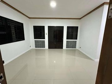 390 SQM Bungalow House With 4 Bedrooms