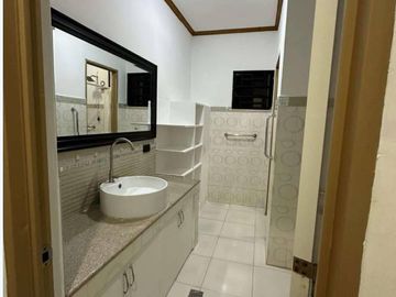 390 SQM Bungalow House With 4 Bedrooms