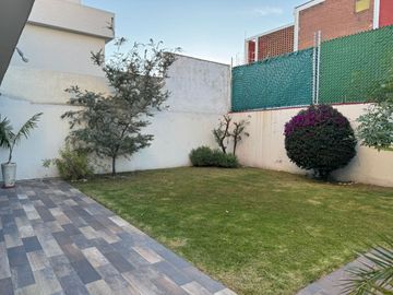 CASA EN VENTA PRADOS AGUA AZUL PUEBLA