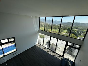 Casa en VENTA Sierra Alta 9o Sector