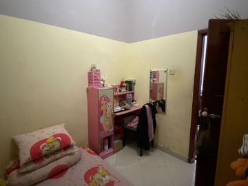 Rumah Siap Huni Lokasi Strategis di Ketintang Surabaya Selatan