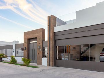 HERMOSA CASA EN VENTA EN LA CORUÑA, HERMOSILLO