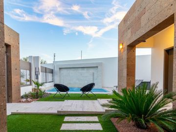 HERMOSA CASA EN VENTA EN LA CORUÑA, HERMOSILLO