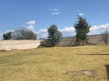 TERRENO DE 1540 M2 EN CALIMAYA, BARDEADO USO DE SUELO MIXTO ACEPTA CREDITO