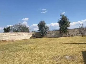 TERRENO DE 1540 M2 EN CALIMAYA, BARDEADO USO DE SUELO MIXTO ACEPTA CREDITO