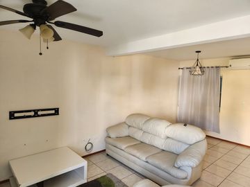 VENDO CASA EN FRACCIONAMIENTO XANA EN ESQUINA ( NO EN CLUSTER)