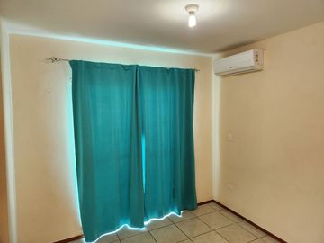 VENDO CASA EN FRACCIONAMIENTO XANA EN ESQUINA ( NO EN CLUSTER)