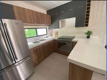 Venta de Casa Nueva en Jade Residencial, La Gloria, Tijuana, B.C.
