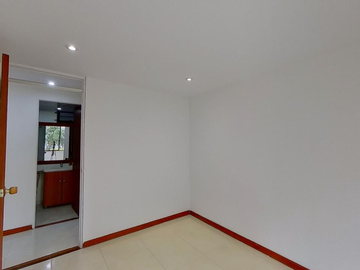 SE VENDE APARTAMENTO EN MOSQUERA