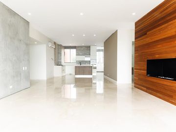 Venta de Pent house Nuevo en  Loma de Las Brujas Envigado