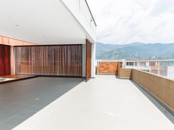 Venta de Pent house Nuevo en  Loma de Las Brujas Envigado