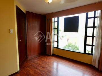 Casa de venta en Carcelén, sector Universidad SEK