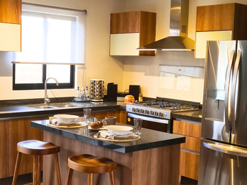 CASA EN VENTA EN ZAKIA EN ZIRÉ, CERCA DE LA UNIVERSIDAD ANÁHUAC