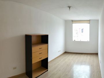 🚗 ¡Departamento en Santa Catalina con estacionamiento incluido! Tu hogar ideal te espera 🏡