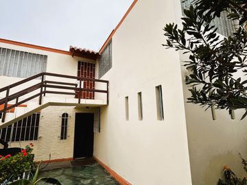 🔴VENTA DE CASA EN URB. LOS CEDROS DE VILLA - CHORRILLOS