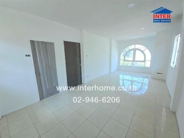 2-storey detached house, 50.7 sq.w., Lalin in the Park Village, near 5-way Watcharapol Intersection, Soi Watcharapol 3, Intersection 3, Watcharapol Ro