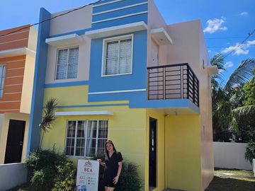 SINGLE ATTACHED HOUSE AND LOT WITH BALCONY IN IMUS CAVITE
