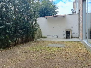 CASA VIP EN VENTA - USHIMANA - VALLE DE LOS CHILLOS