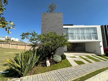 CASA EN VENTA PARQUE ANAHUAC