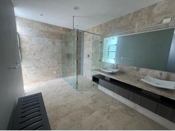 CASA EN VENTA PARQUE ANAHUAC