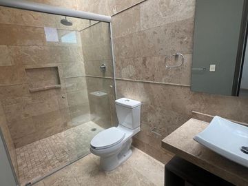 CASA EN VENTA PARQUE ANAHUAC