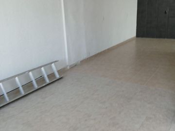 CASA HABITACION DE 2 NIVELES, EXCELENTE UBICACIÓN  (HACIA LA SALIDA A LEON)