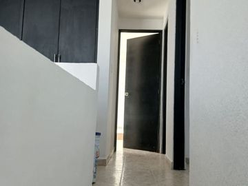 CASA HABITACION DE 2 NIVELES, EXCELENTE UBICACIÓN  (HACIA LA SALIDA A LEON)