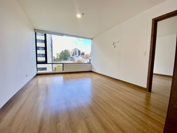 Suite en Venta en Espectacular Edificio La Recoleta Catalina Aldaz y Eloy Alfaro Quito Ecuador